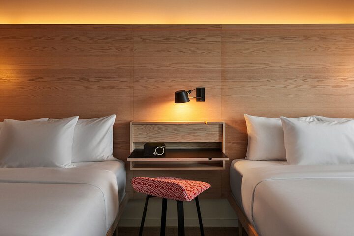 Room 19 of 50