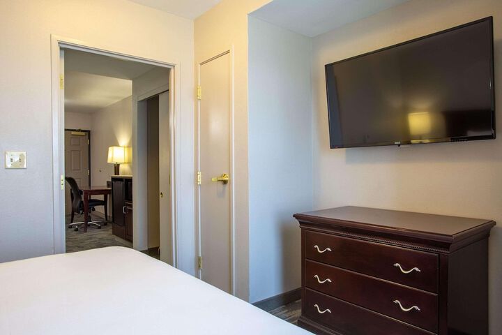 Room 14 of 52