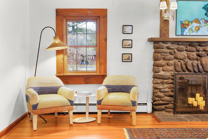 Phoenicia Lodge