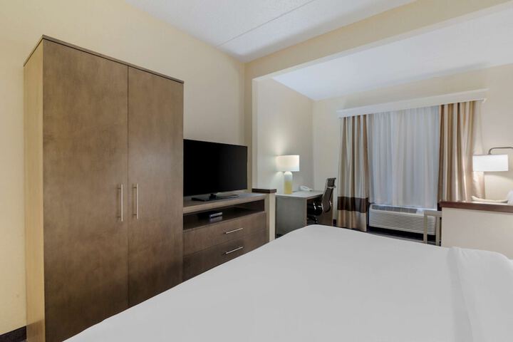 Room 12 of 31