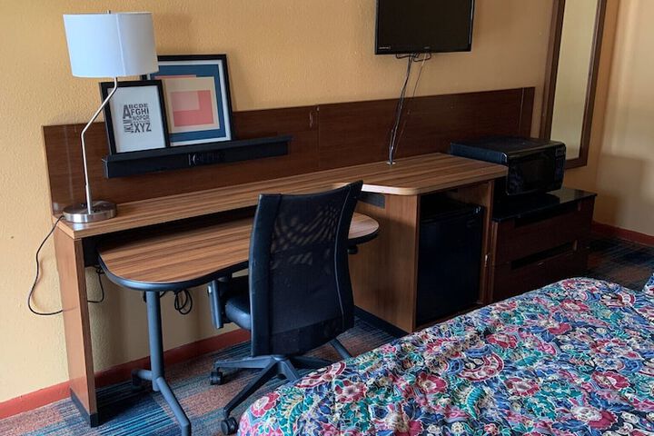 Room 21 of 24