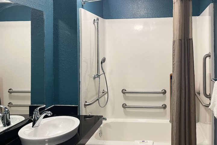 Room 18 of 44
