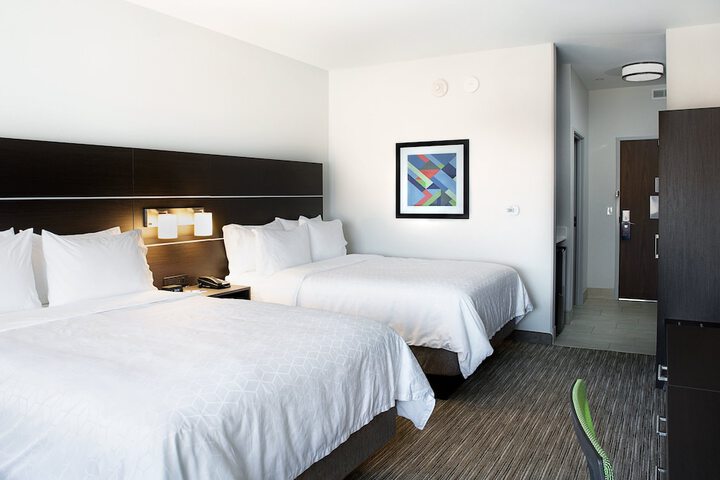 Room 20 of 33