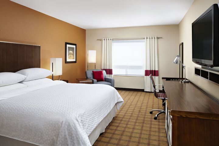 Four Points by Sheraton Grande Prairie