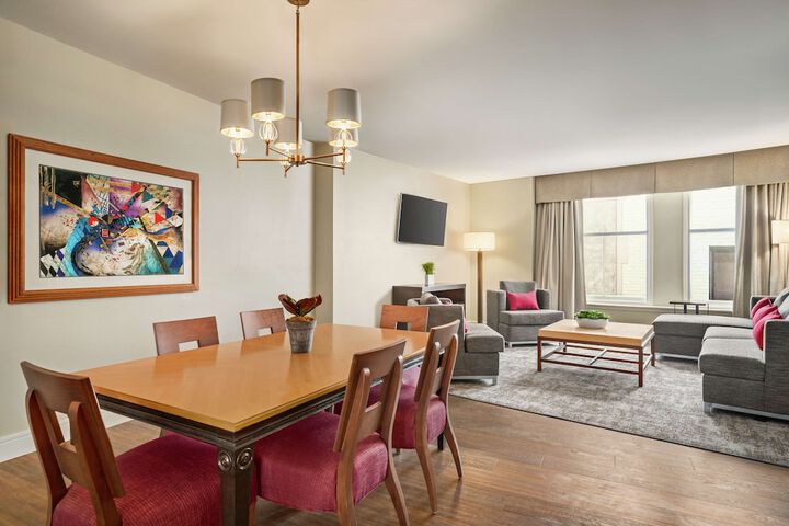 Room 22 of 108