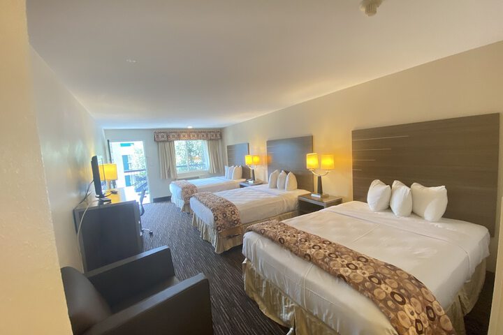 Room 11 of 26