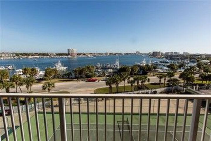 Waterview Towers Yacht Club by Holiday Isle