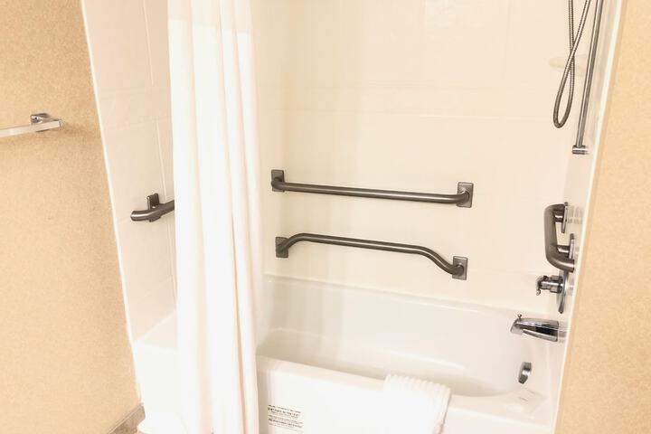 Room 7 of 36