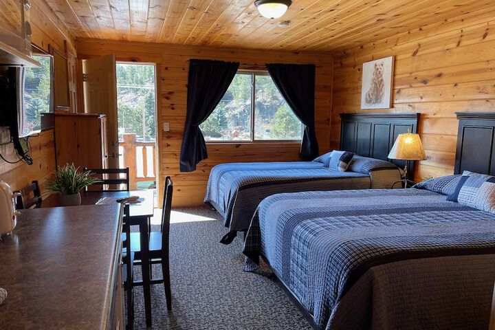 Mountain View Lodge & Cabins