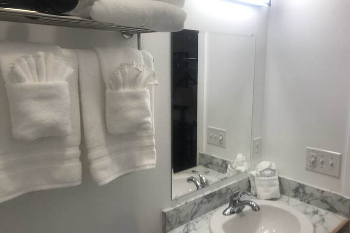 Room 11 of 39