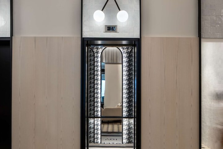 Hotel Interior 10 of 57