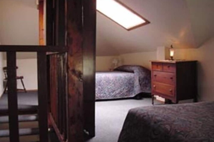 Room 24 of 31