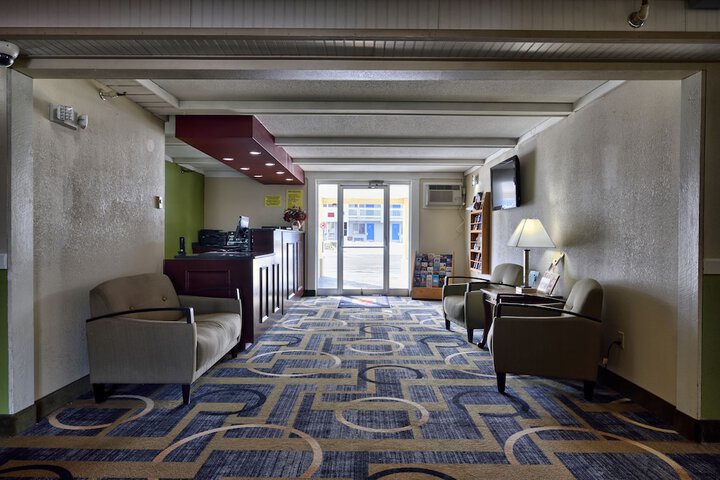 Hotel Interior 3 of 32