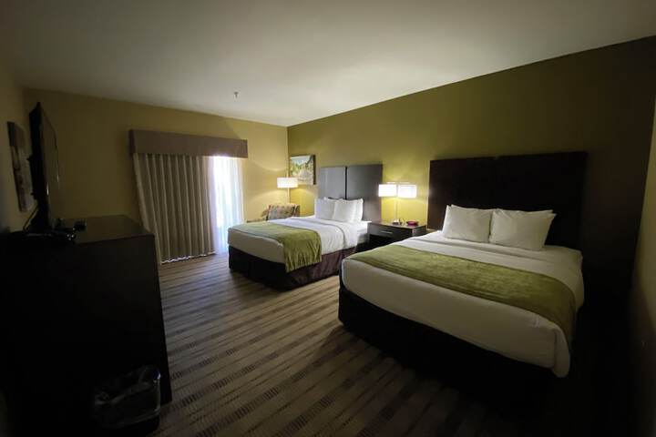 Room 27 of 38