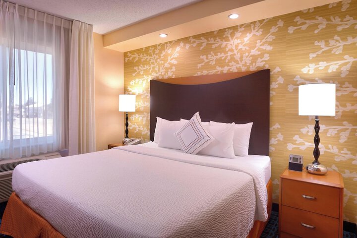Room 15 of 22