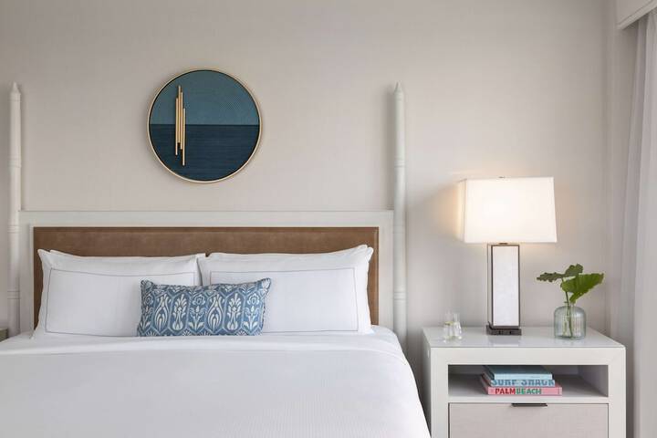 Room 17 of 52