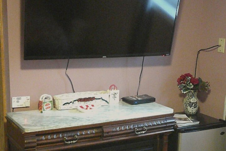 Room 85 of 154
