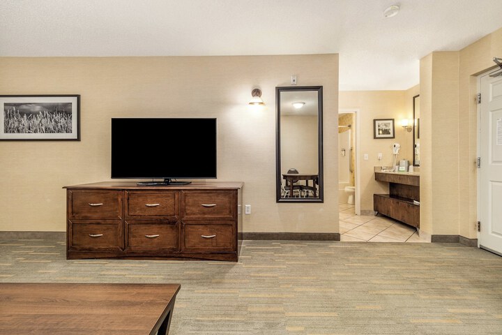 Room 58 of 200