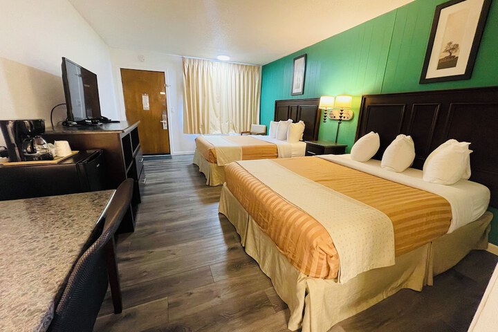 Sparta Inn