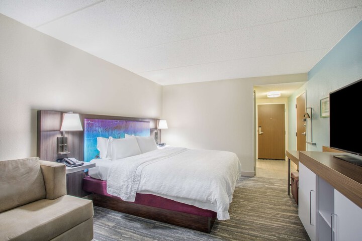 Room 17 of 31