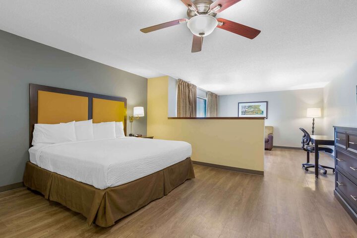Extended Stay America Select Suites Chicago OHare