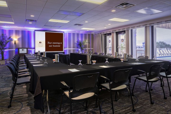 DoubleTree by Hilton Hotel Jacksonville Riverfront