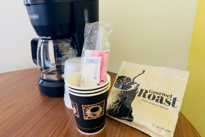 Breakfast/Coffee Service 25 of 25