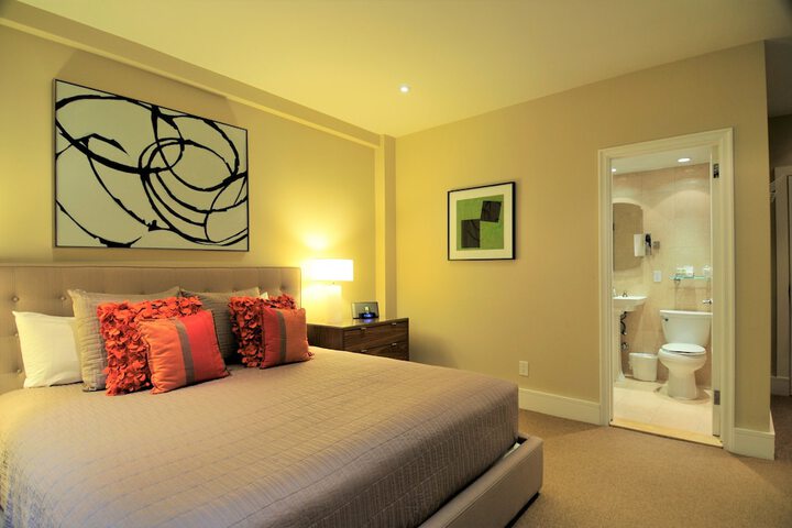 Room 60 of 185