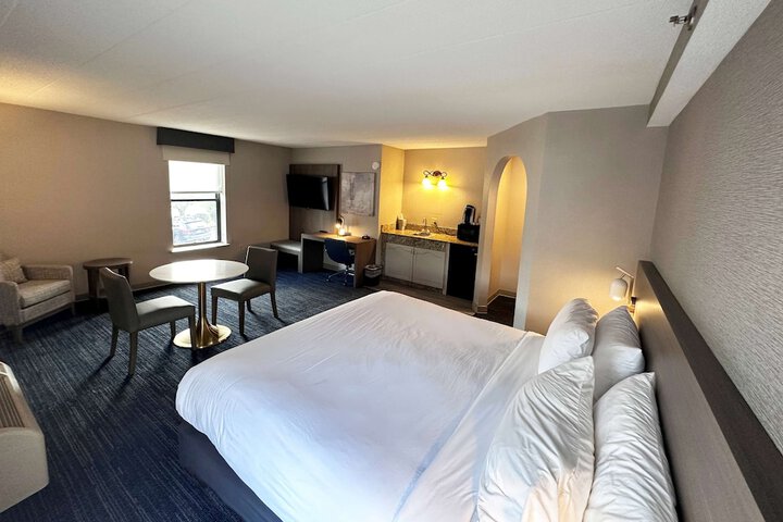 Room 17 of 21