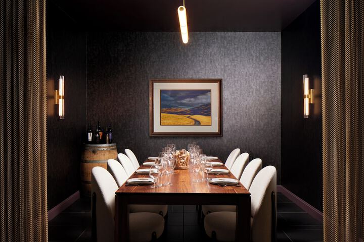 Dining 39 of 51