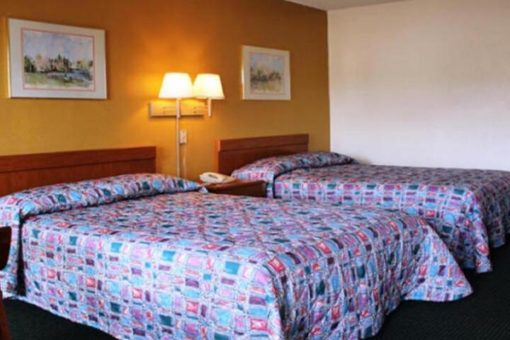 Speedway Inn
