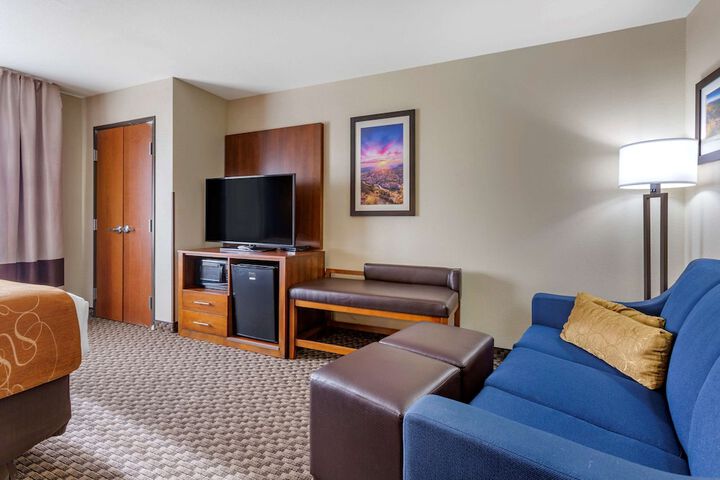 Room 9 of 34