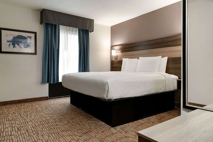 Room 20 of 39