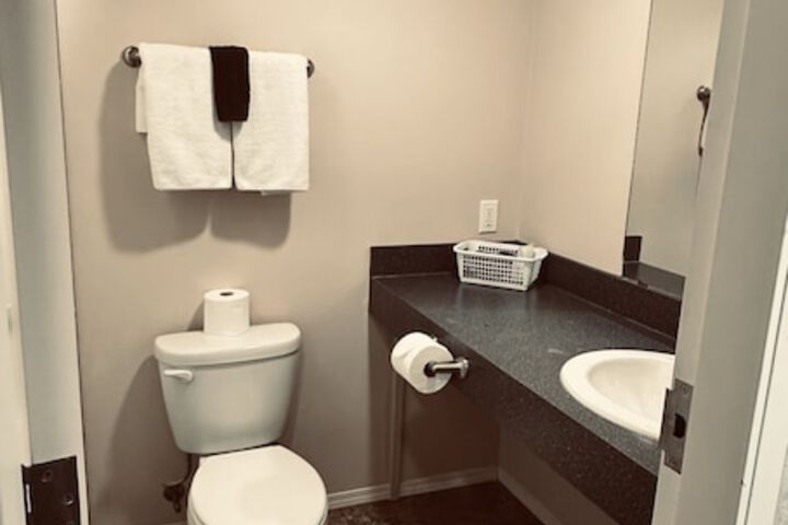 Room 14 of 27
