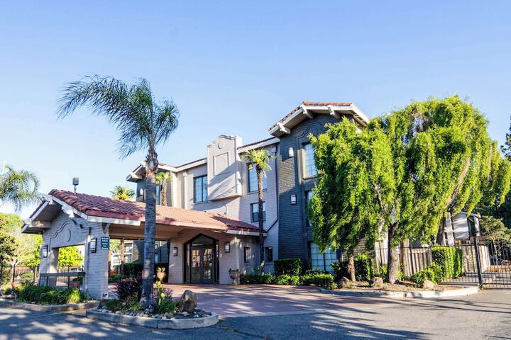 Hotel 5 of 46