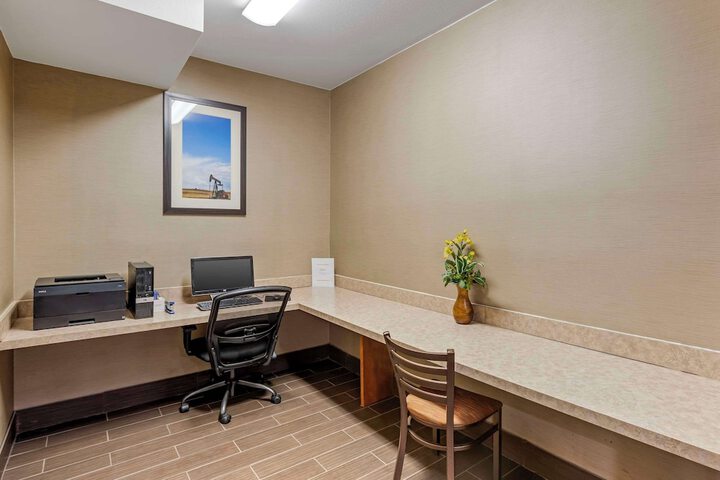 Business Center 49 of 49