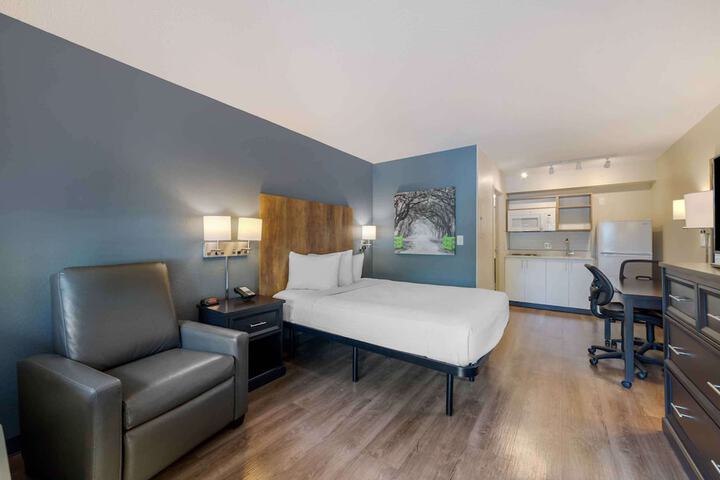 Extended Stay America Suites Miami Airport Doral