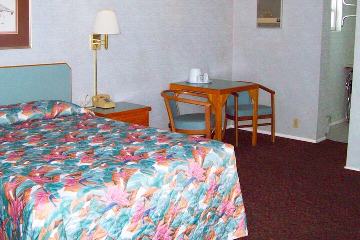 Room 18 of 23