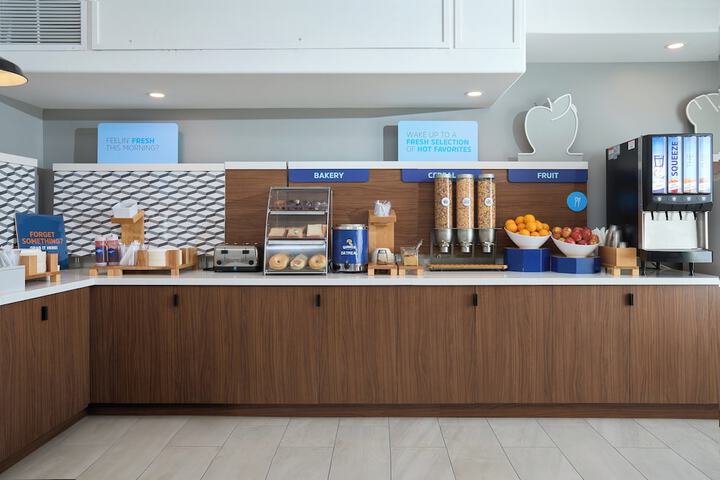 Holiday Inn Express Hotel & Suites SWIFT CURRENT by IHG