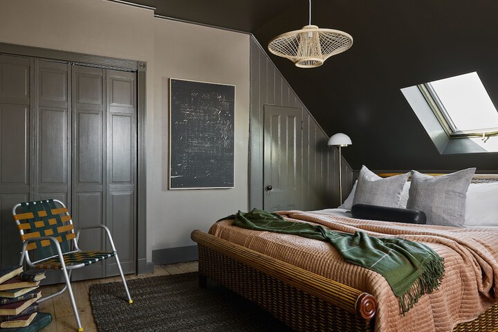 Room 50 of 65