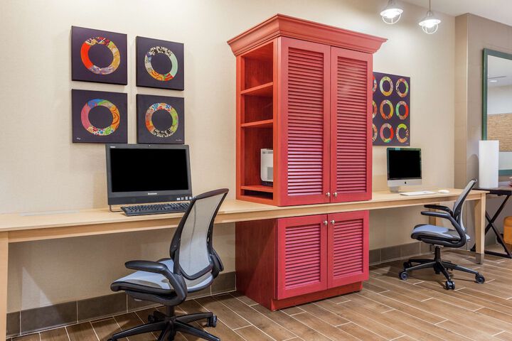 Business Center 58 of 59