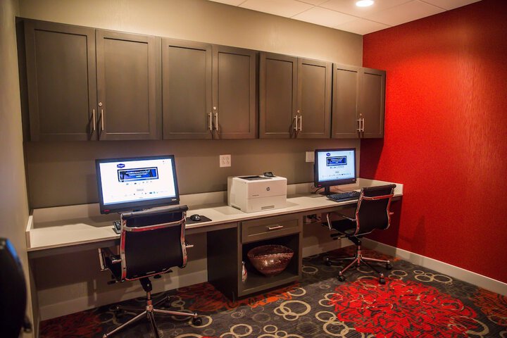 Business Center 36 of 37