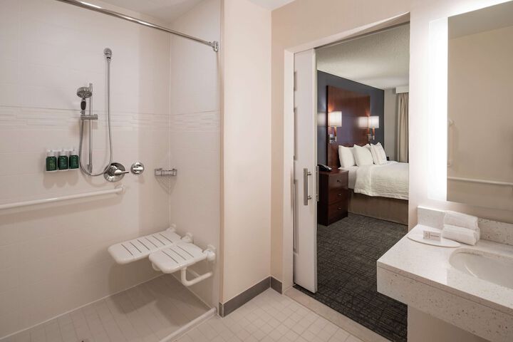 Room 14 of 25