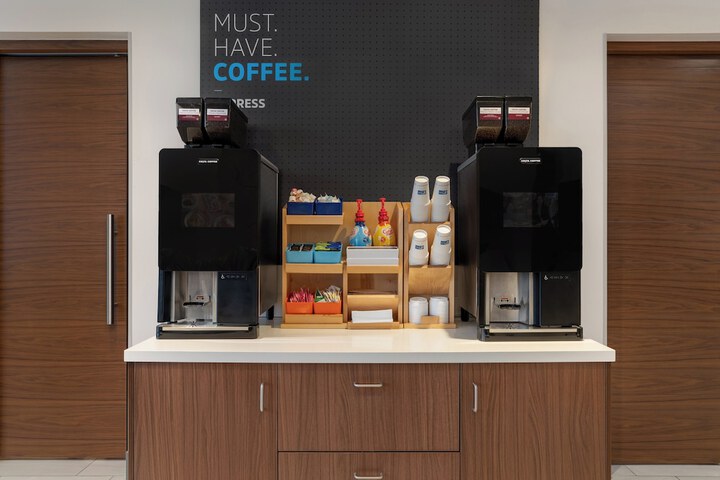 Holiday Inn Express & Suites Linden – Newark South by IHG