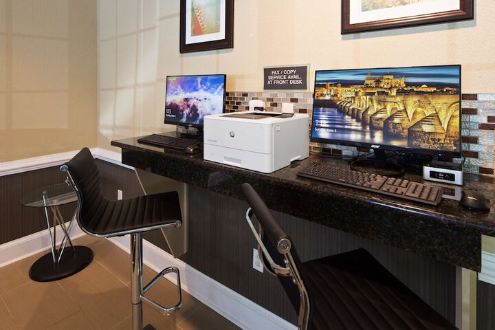 Business Center 15 of 15