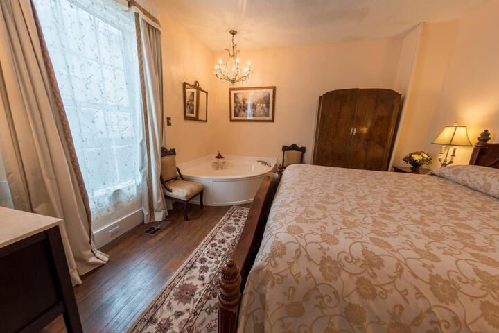 Room 9 of 31