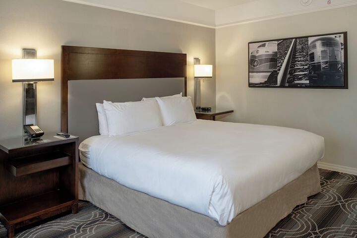 Room 48 of 160
