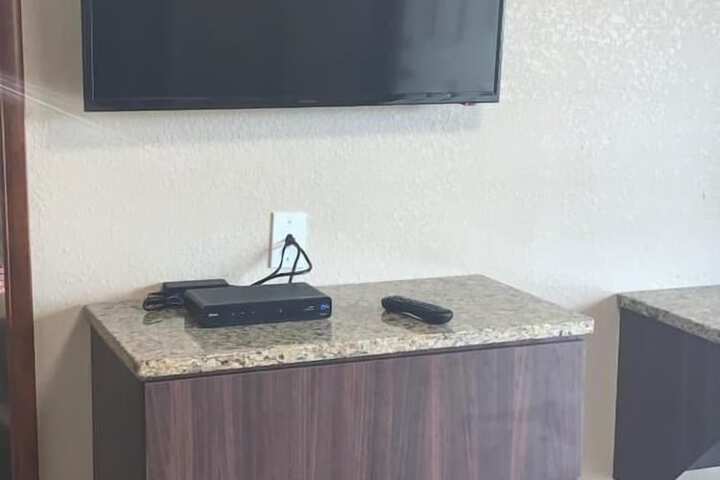 Room 15 of 30