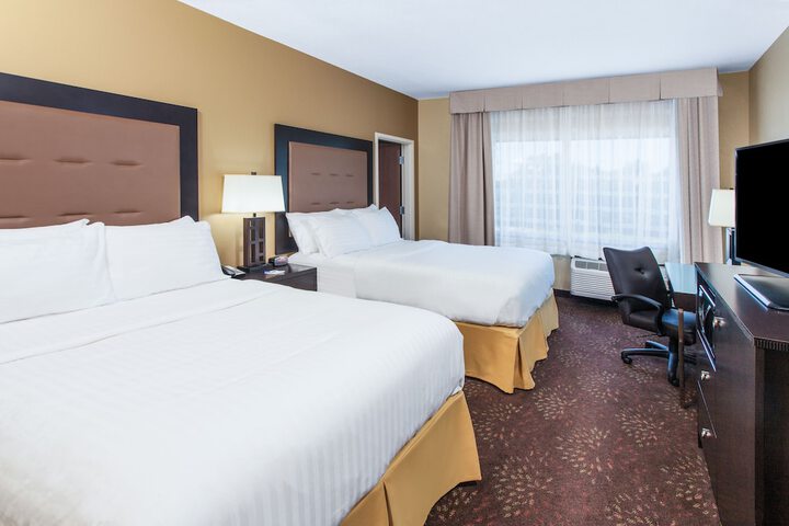 Room 21 of 34