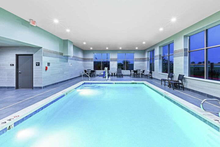 Hampton Inn Gardner Conference Center